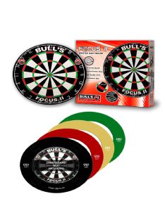   Bull's Focus II. verseny darts tábla + Bull's fekete, vörös, vagy zöld színű EVA 4 részes falvédő